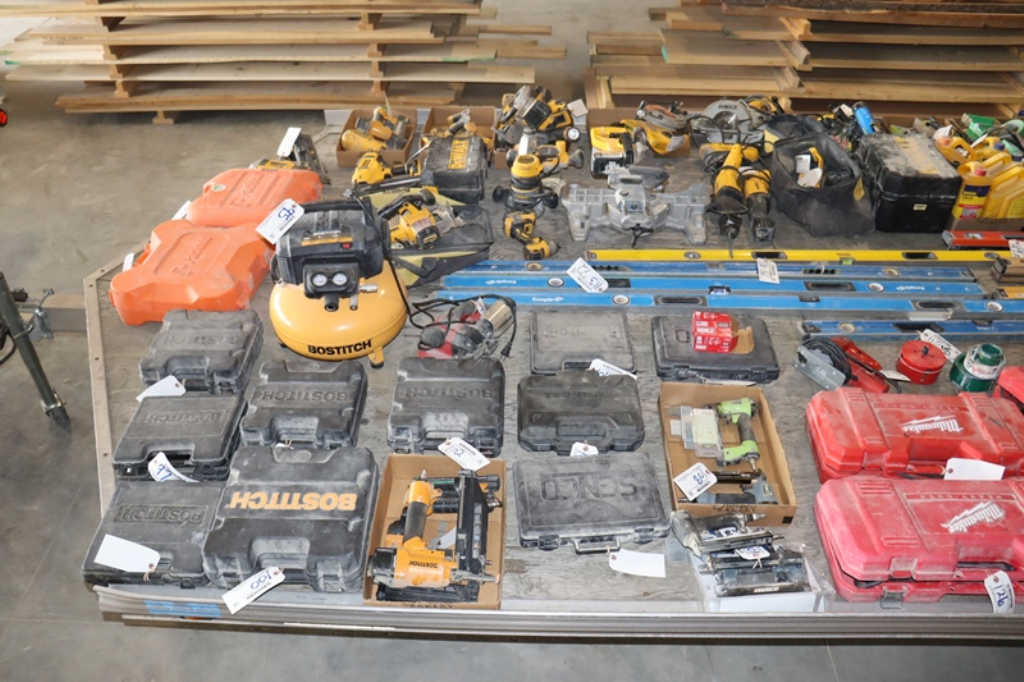 Item Image for Fork Lift, Skid Loader, JLG Skylift, 4 Trailers, CNC Router, Grizzley Equipment & More