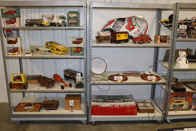 Item Image for Viewing: Wednesday, Nov 29th from 4 PM to 7 PM and Nov 30th from 9 AM to 4 PM