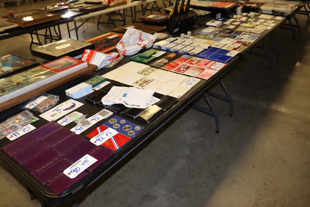 Item Image for Viewing: Wednesday, Nov 29th from 4 PM to 7 PM and Nov 30th from 9 AM to 4 PM